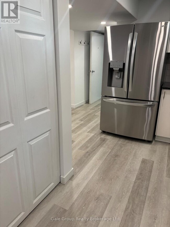 Building Photo - 131 Kinzie Ave