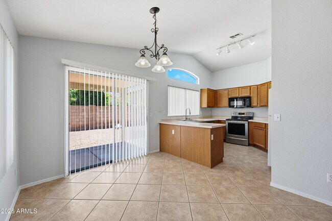 Building Photo - 4943 W Tonto Rd