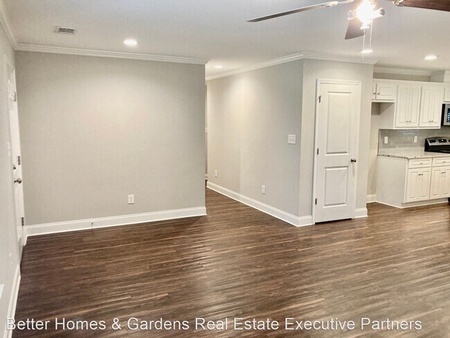 Foto del edificio - 3 br, 2 bath House - 195 Plymoth Dr.