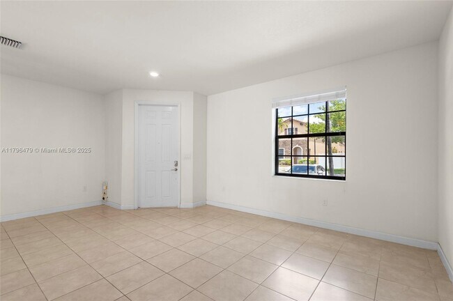 Foto del edificio - 9314 W 33rd Ln