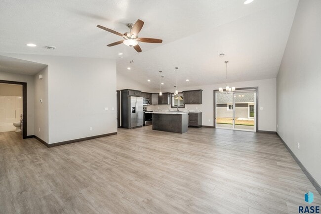 Foto del edificio - 4502 W 34th St N