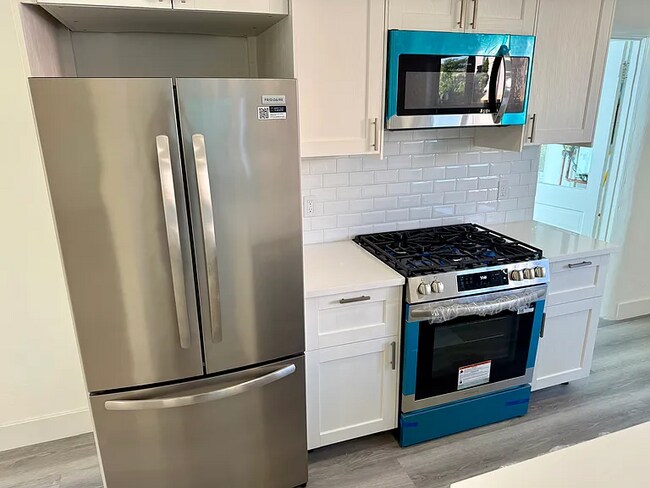 Foto del edificio - 340 NE 125th St