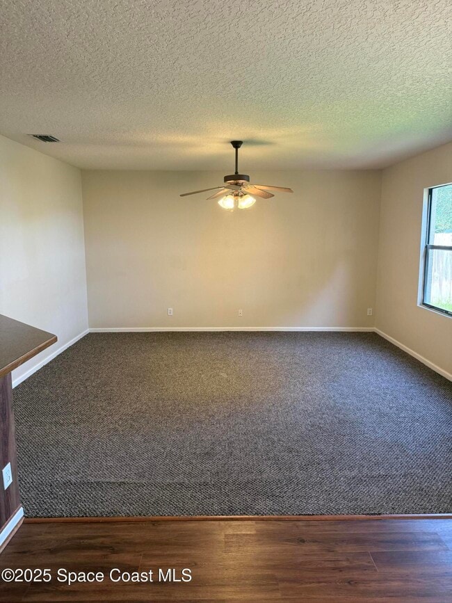 Building Photo - 1234 Bolle Cir