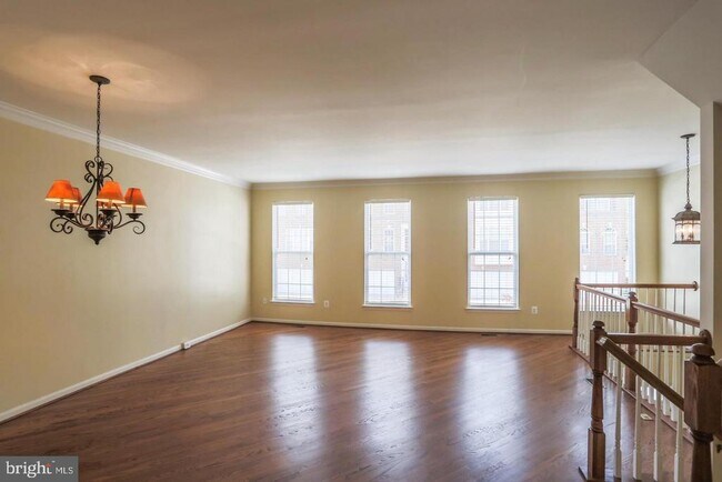 Foto del edificio - 6513 Trask Terrace