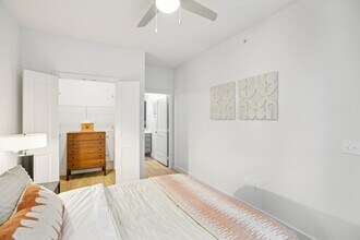 Building Photo - Matador