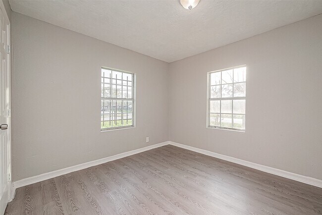 Foto del edificio - 8304 Darien St