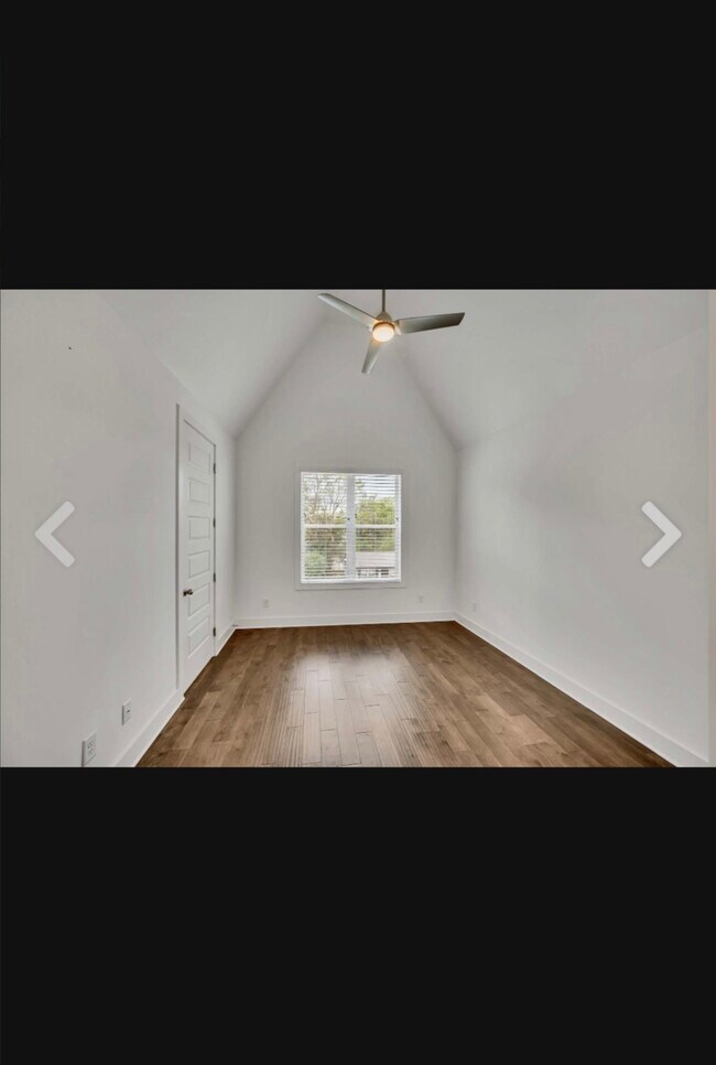 Foto del edificio - 702 James Ave