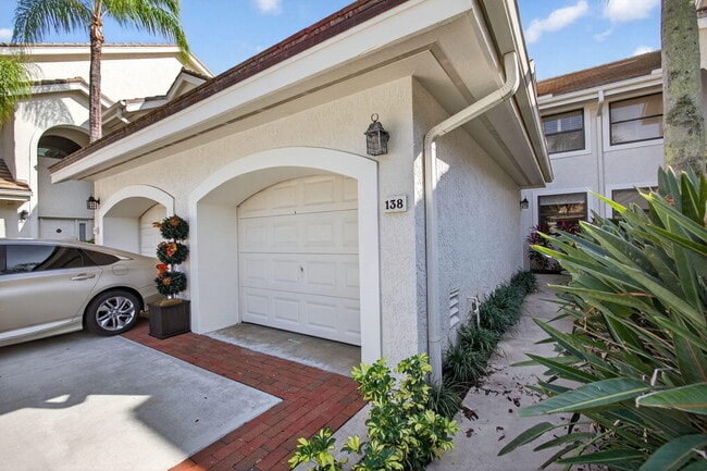 Foto del edificio - 3940 Back Bay Dr