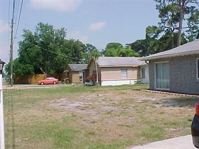 Foto principal - 2062 Pinehurst St