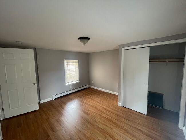 Foto del edificio - 72 Mountain Ave