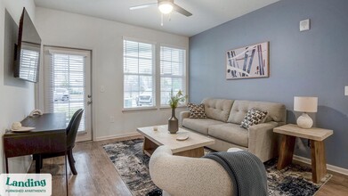 Building Photo - 599 Tapestry Lp