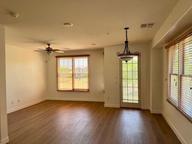 Building Photo - 3651 E Leslie Dr