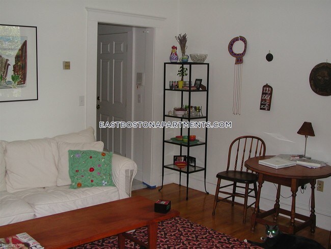 Foto del edificio - 412 Sumner St