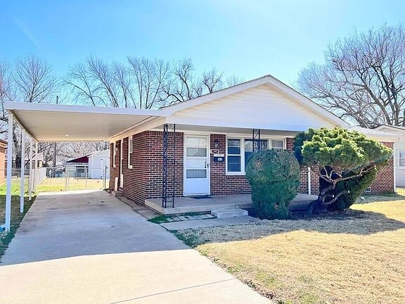 Foto principal - 162 Stearns Ave