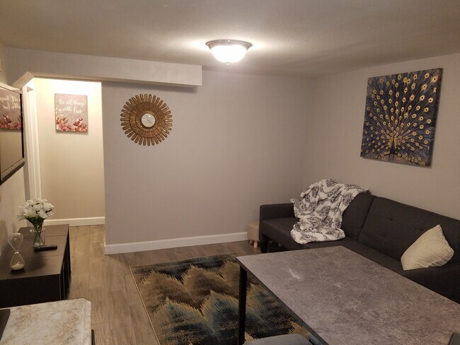 Foto del edificio - 2222 E 19th St