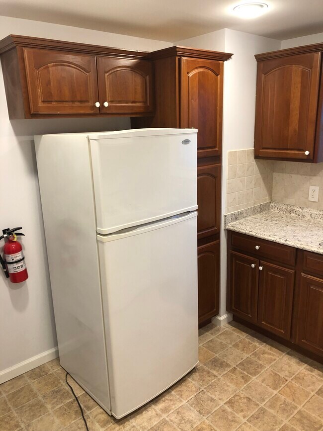 Kitchen (left side) - 106 11th Ave