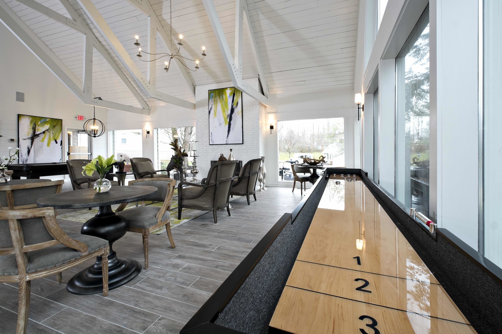 Royal Oaks Apartments – photo 4