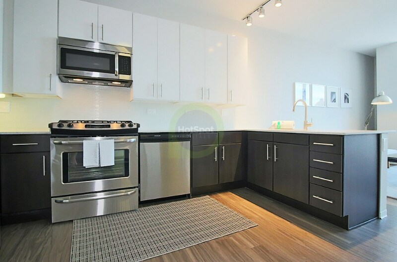 Foto principal - 785 W Adams St