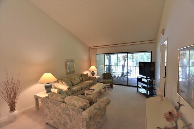 Foto del edificio - 4821 Winslow Beacon