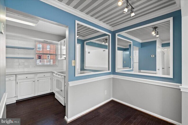 Foto del edificio - 601 Bashford Ln