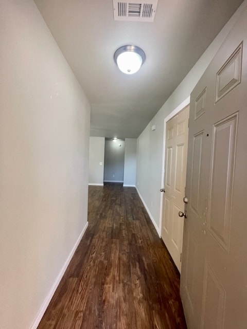 Building Photo - 220 Sage St