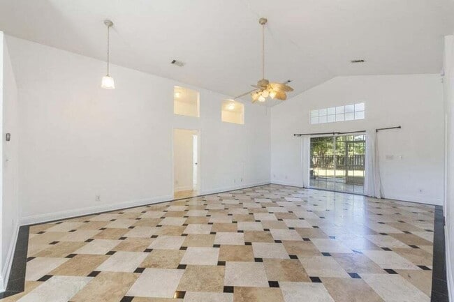 Foto del edificio - 27 Hidden Harbor Ln