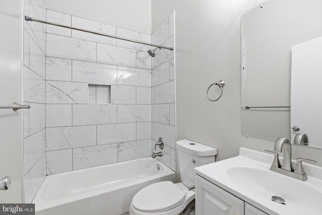 Foto del edificio - 1647 Carriage House Terrace