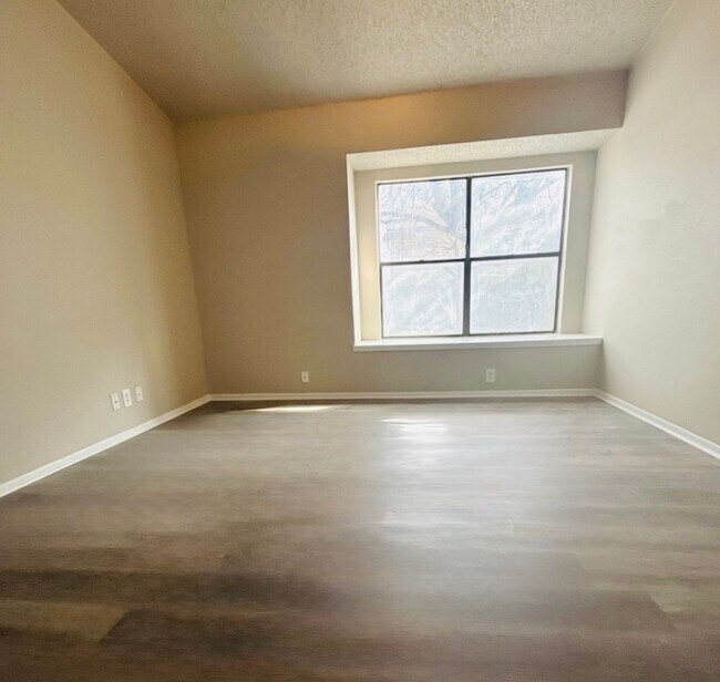 Foto del edificio - 11754 Spring Song Dr