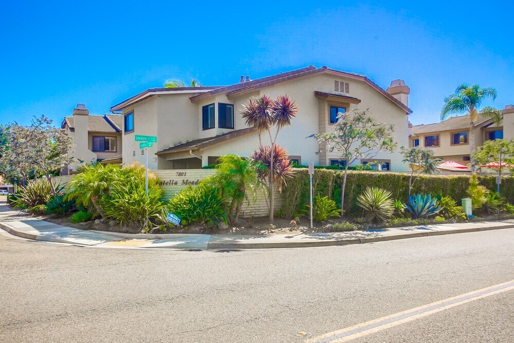 Primary Photo - 7801 Centella St
