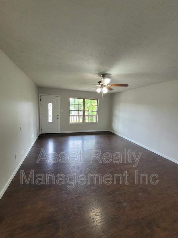 Photo - 2013 Paris Rd House