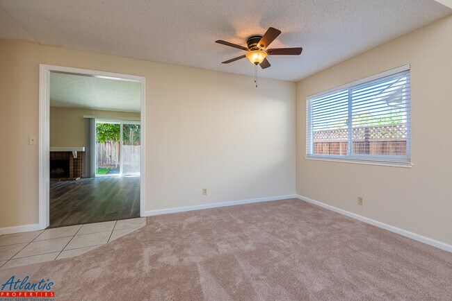 Building Photo - 4507 Hampshire Pl