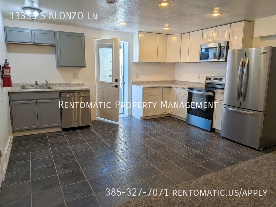 Photo - 13333 S ALONZO Ln-