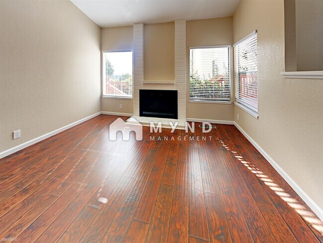 Building Photo - 3 br, 2.5 bath House - 362 Via Primavera Dr