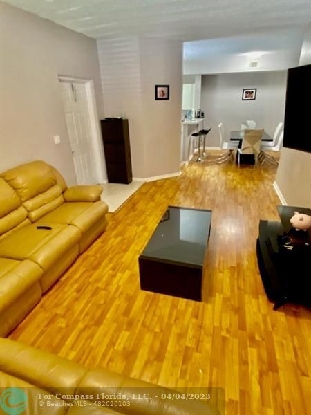 Foto del edificio - 6976 SW 39th St