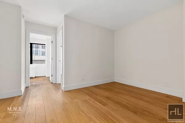Foto del edificio - EAST 44 STREET