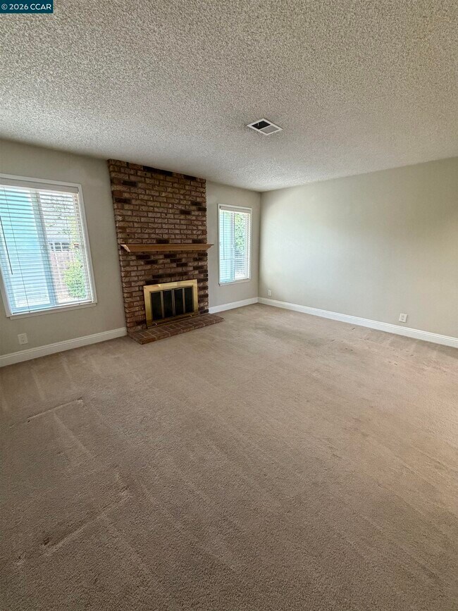 Foto del edificio - 1209 St Louis Dr