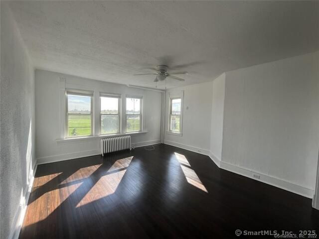 Foto del edificio - 33 Seaview Ave