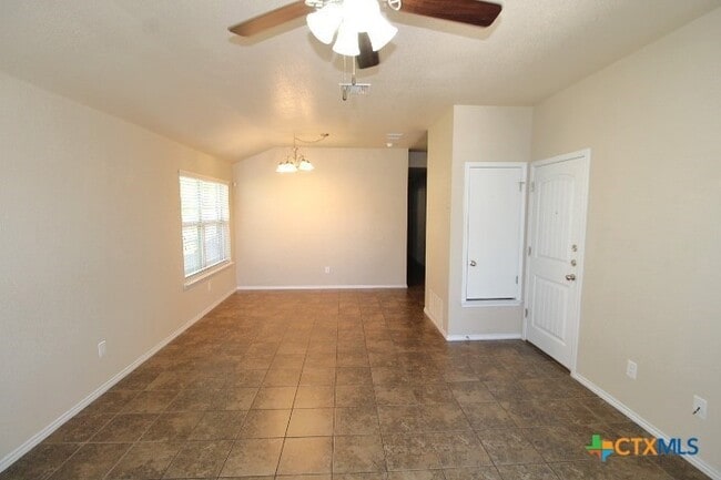 Foto del edificio - 917 Brookview Dr