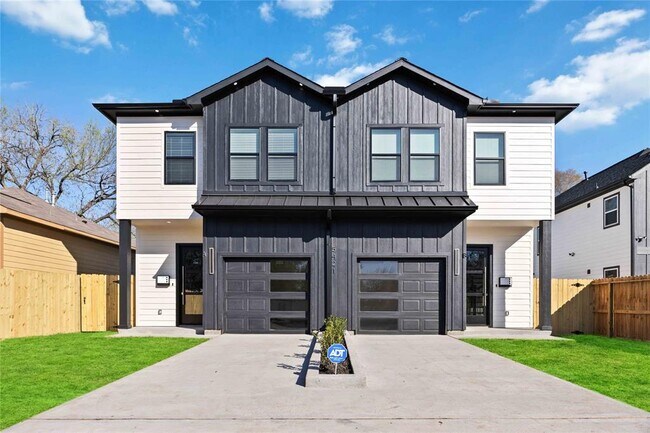 Building Photo - 5421 Southlea St