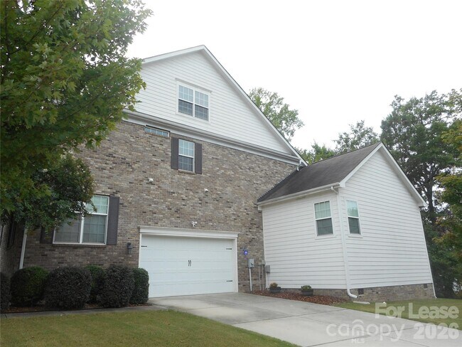 Building Photo - 9628 Daufuskie Dr