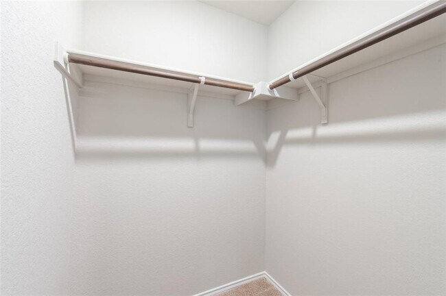 Foto del edificio - 6104 Brampton Ln