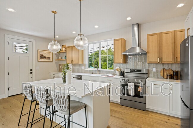 Photo - 4142 3rd Ave NW House