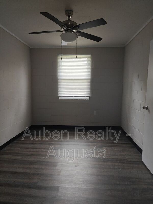 Foto del edificio - 4432 Wrightsboro Rd