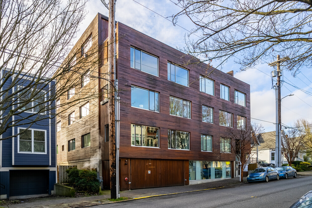 Primary Photo - Thurman Street Lofts