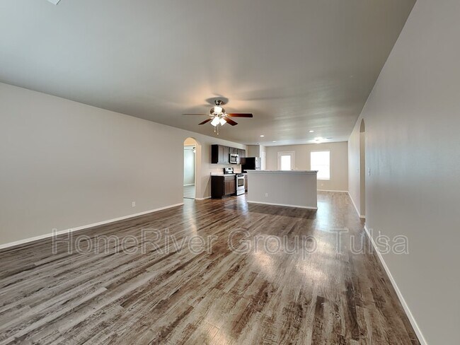Building Photo - 3631 S 151st E Ave