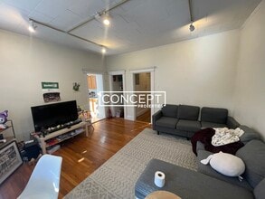 Building Photo - 18 Euston St