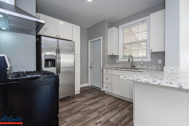 Foto del edificio - 855 N 13th St