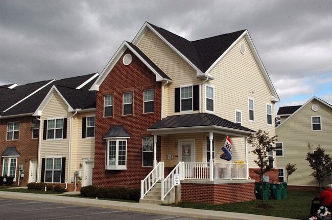 Foto del edificio - Avalon Townhomes