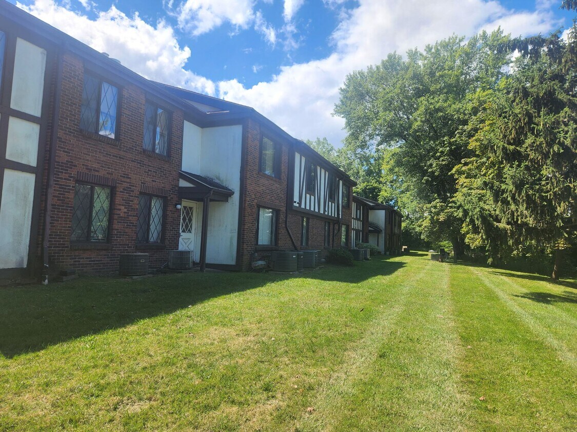Primary Photo - Modern 1-Bedroom Apartment in Irondequoit ...