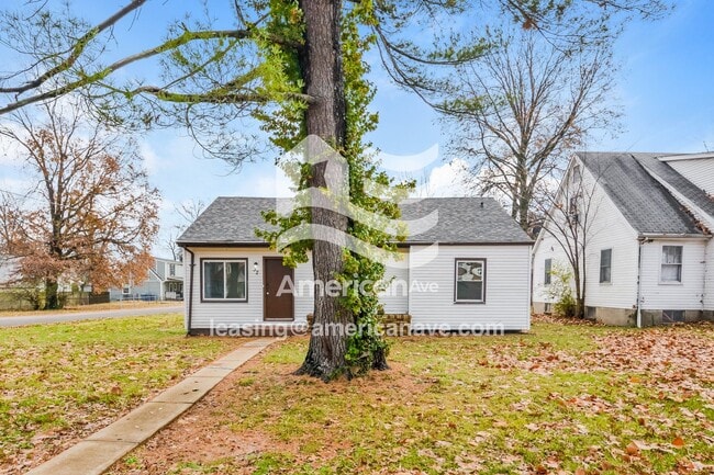 Building Photo - 32 Barcelona Ave